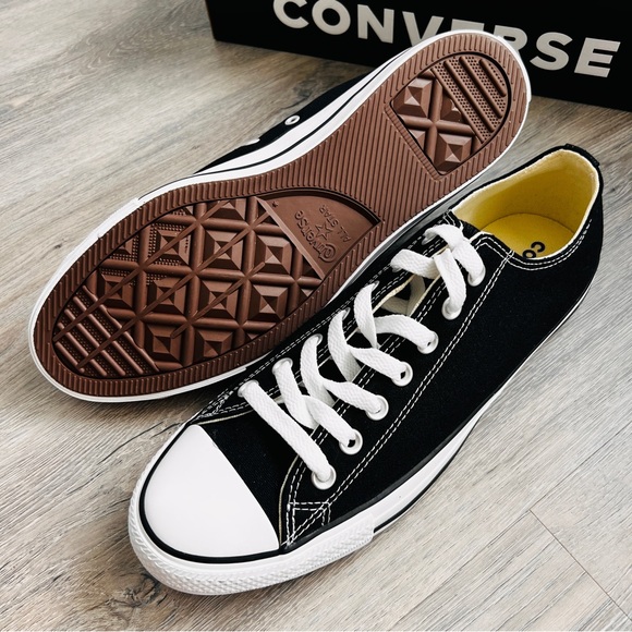 NWT Converse Chuck Taylor All Star Men’s Shoes - Picture 2 of 6